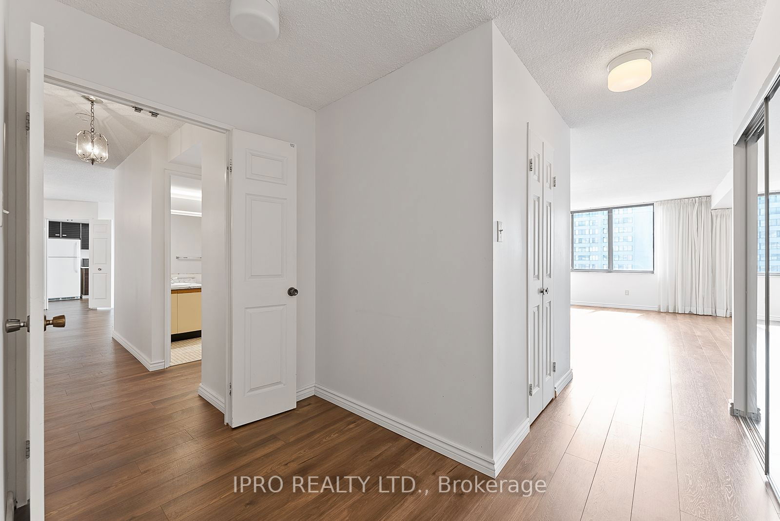 2350 Bridletowne Circ, unit 1607 for rent