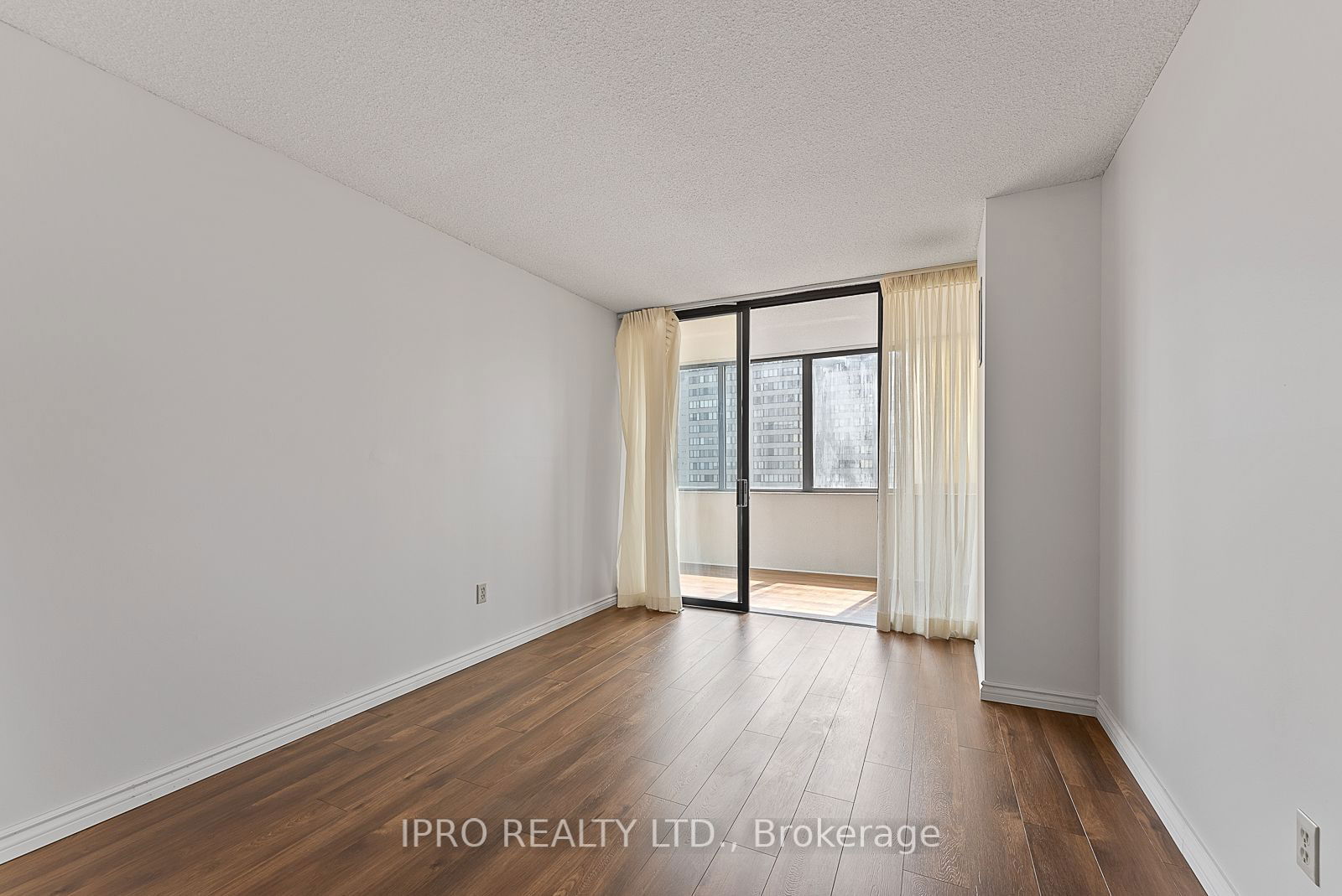 2350 Bridletowne Circ, unit 1607 for rent