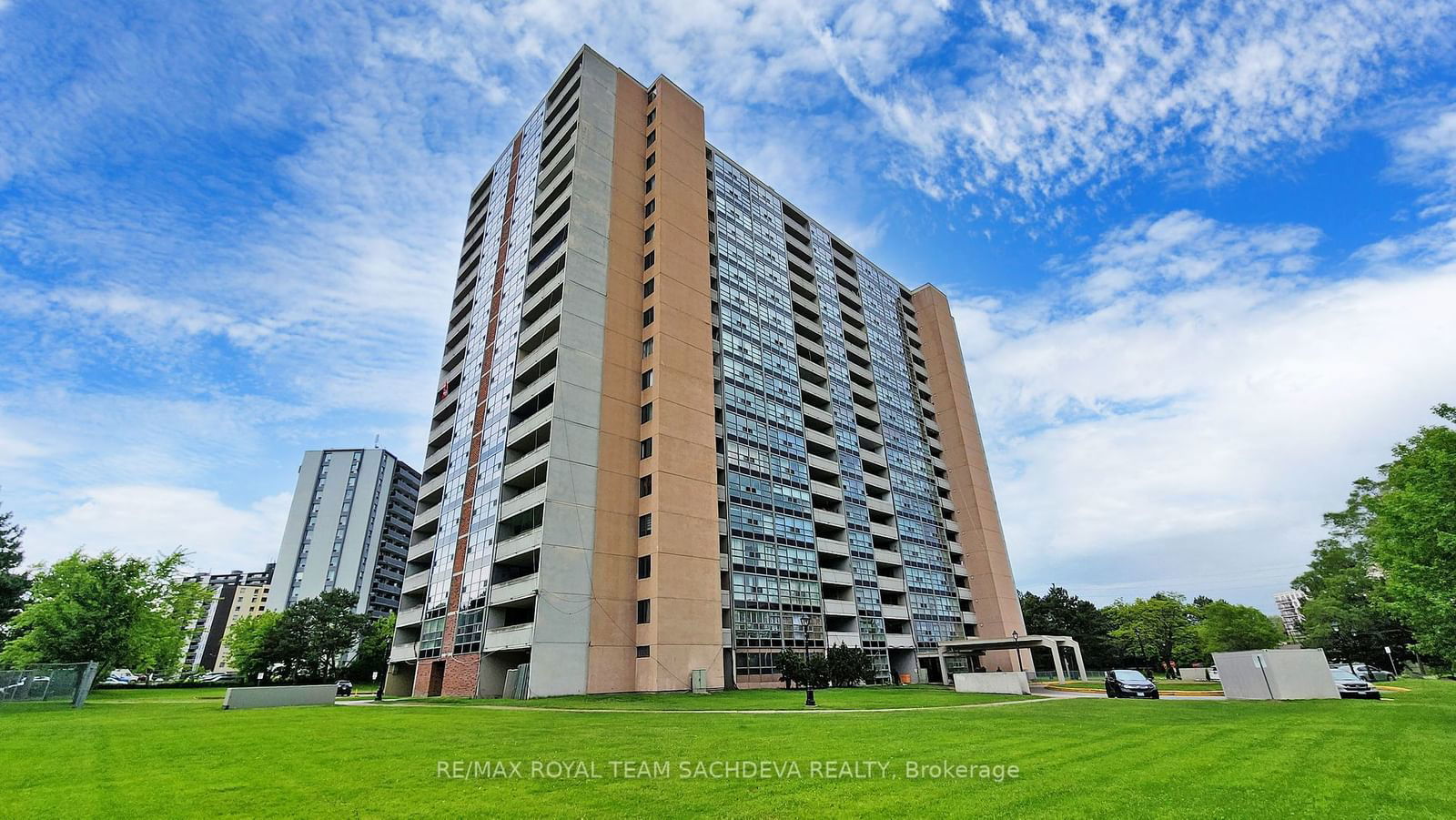 3380 Eglinton Ave E, unit 1709 for sale - image #1