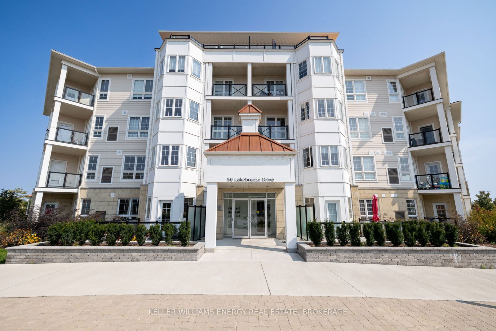 50 Lakebreeze Dr, unit 314 for sale - image #1