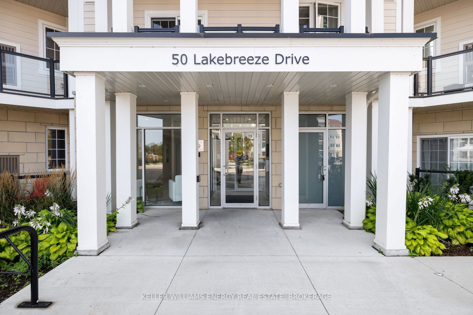 50 Lakebreeze Dr, unit 314 for sale - image #6