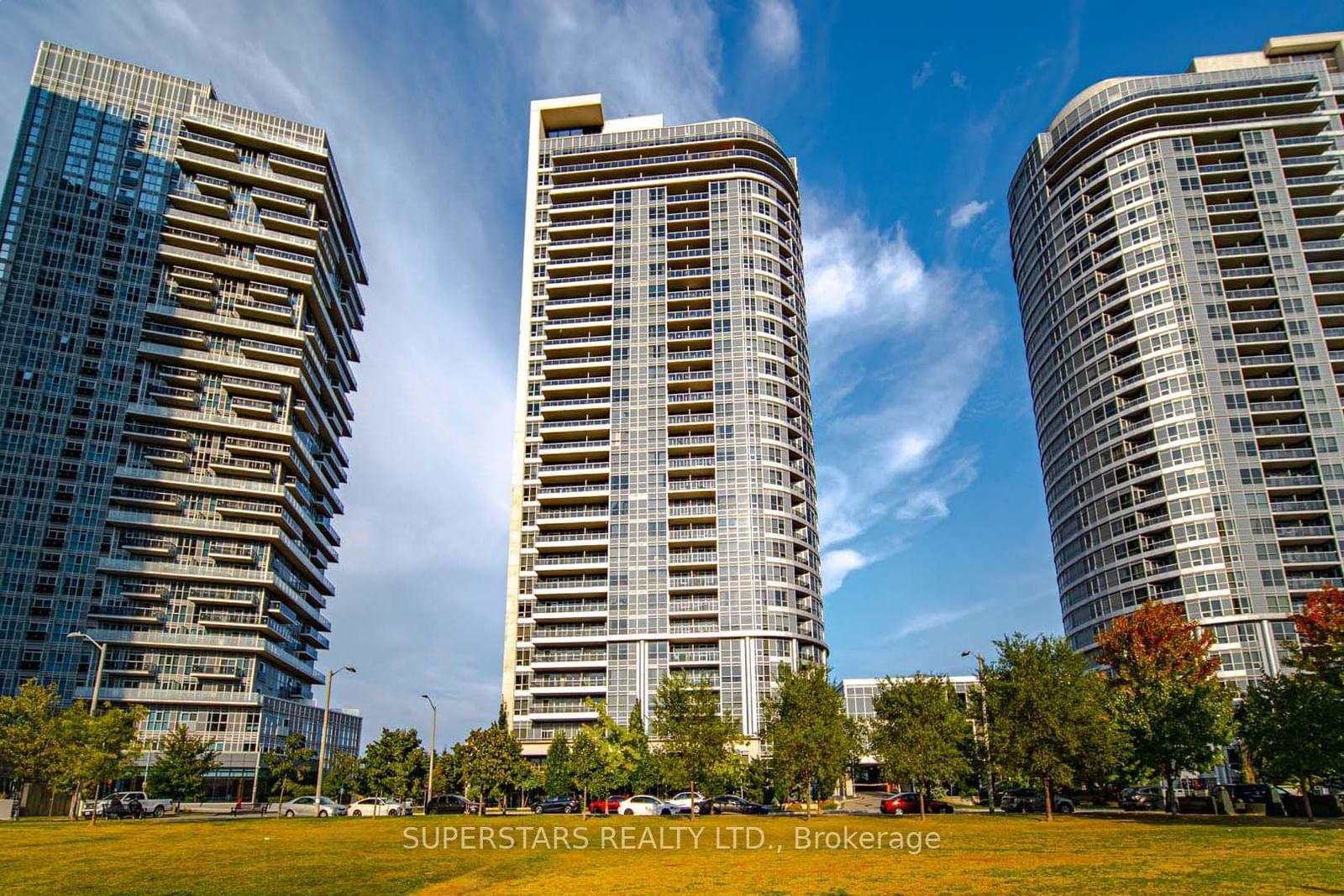 181 Village Green Sq, unit PH12 for sale - image #1