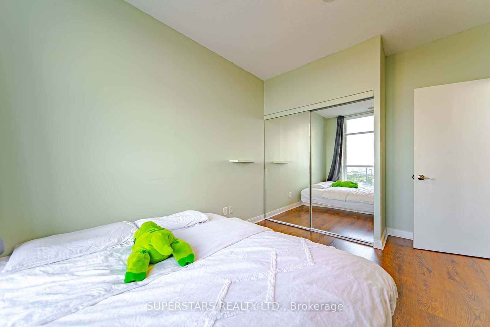 181 Village Green Sq, unit PH12 for sale