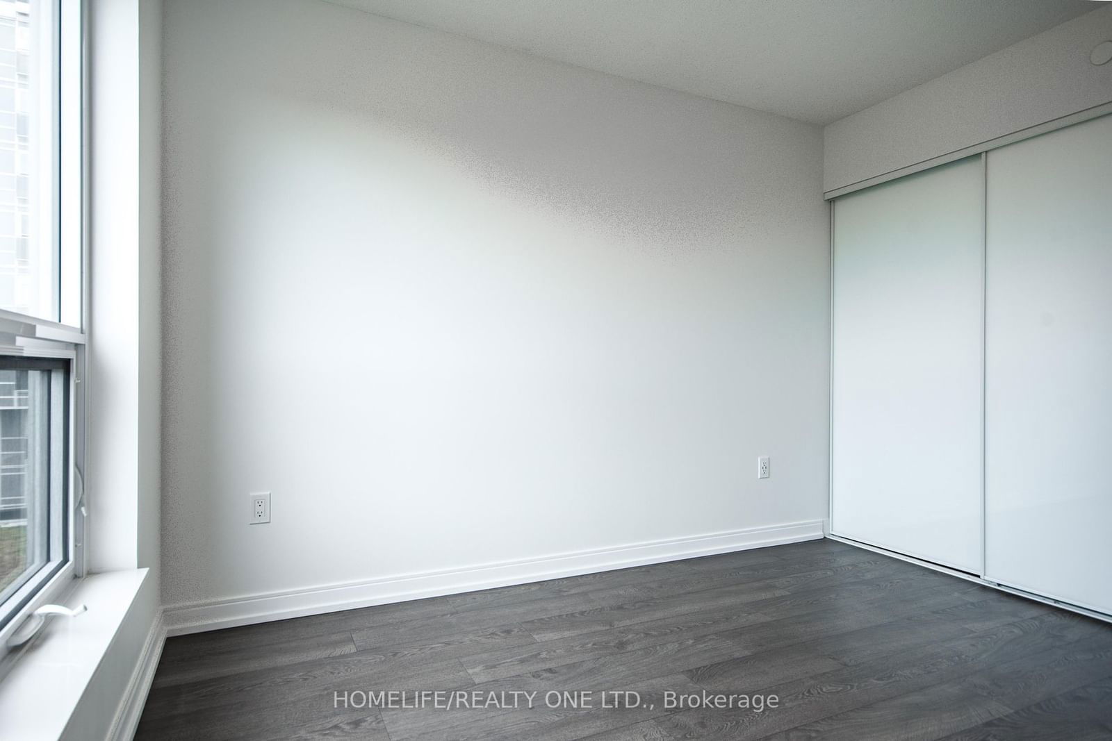 275 Village Green Sq, unit 719 for sale - image #11