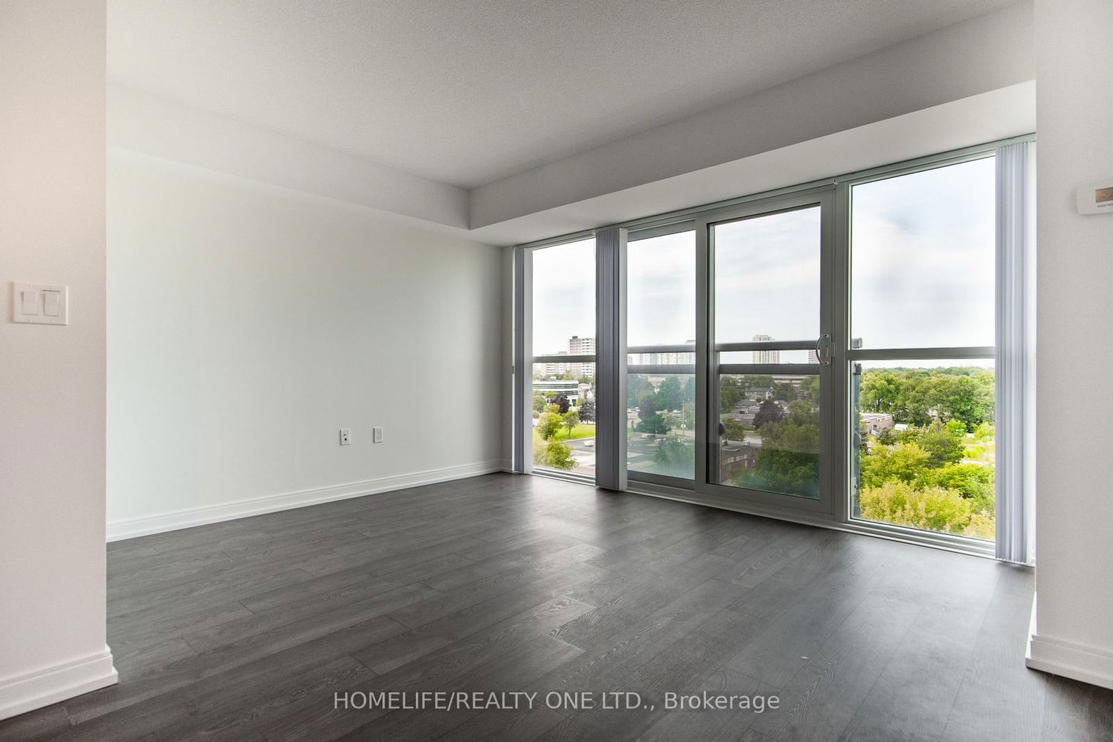 275 Village Green Sq, unit 719 for sale - image #4