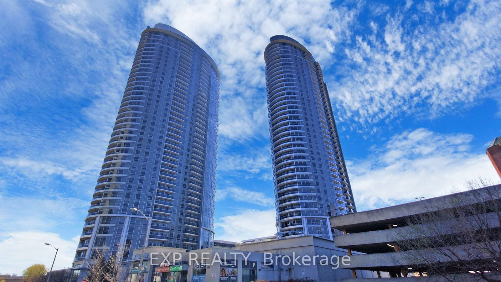 125 Village Green Sq, unit 3104 for sale