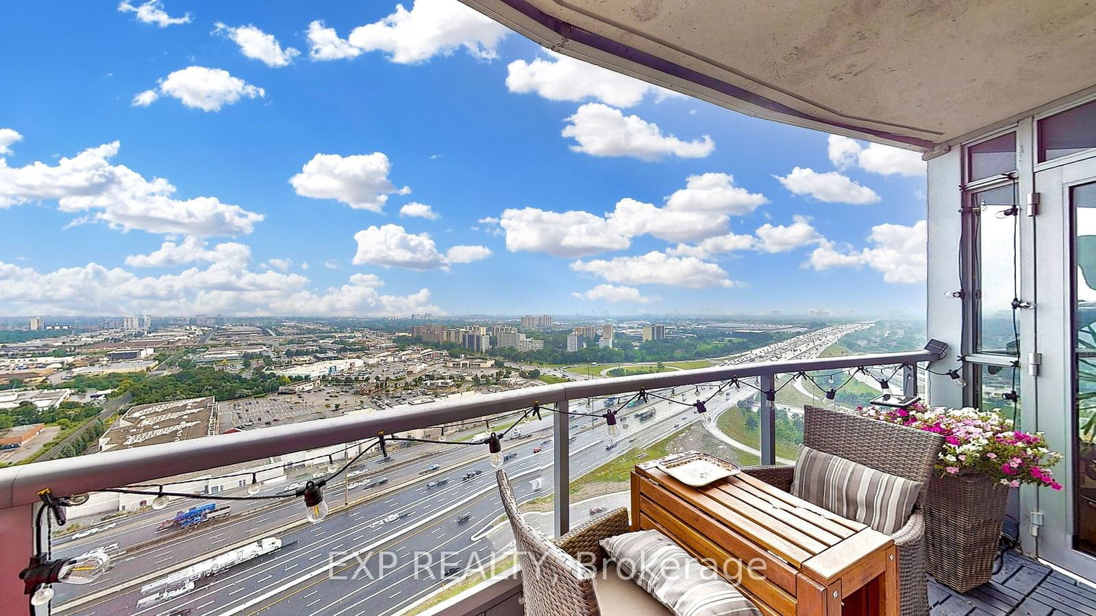 125 Village Green Sq, unit 3104 for sale - image #22