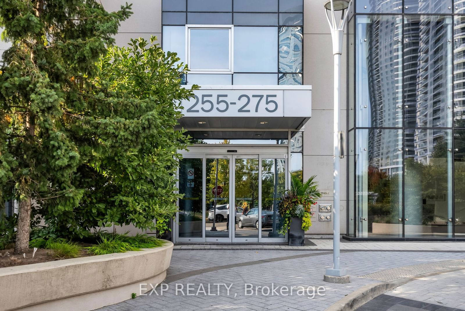 275 Village Green Sq, unit 2124 for sale