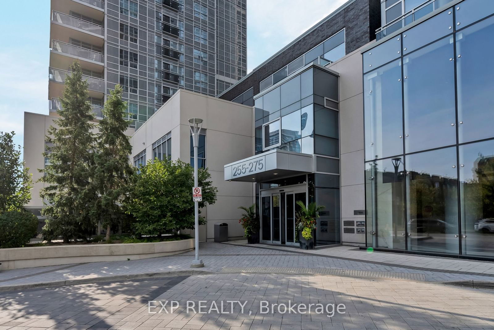 275 Village Green Sq, unit 2124 for sale