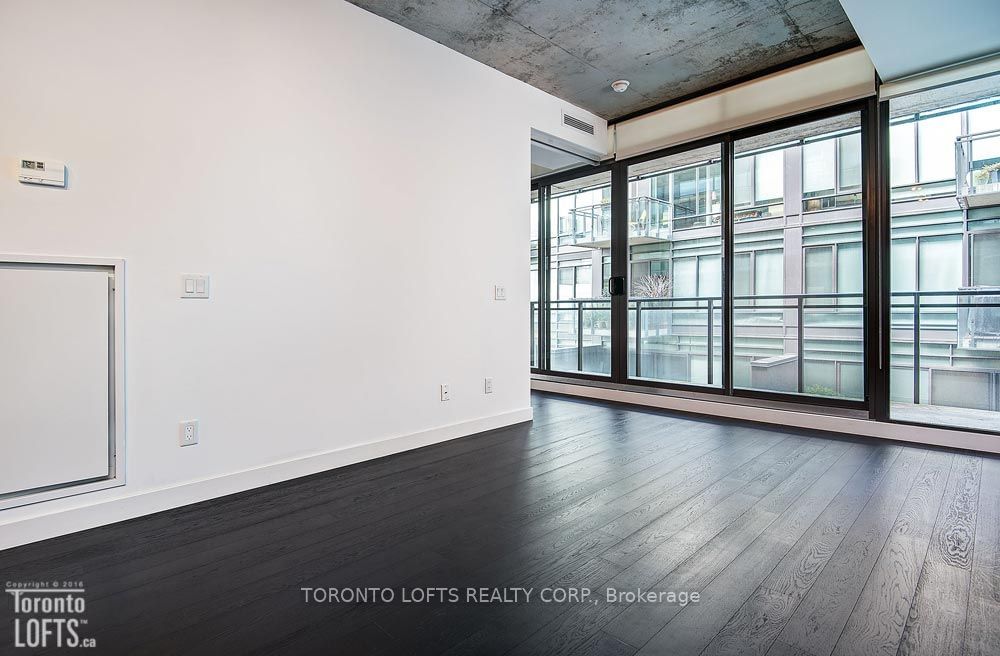 90 Broadview Ave, unit 611 for rent