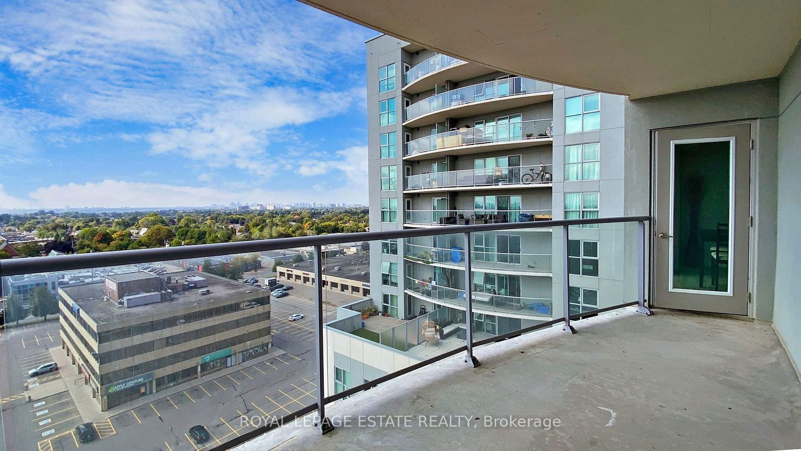 2152 Lawrence Ave E, unit 1509 for rent