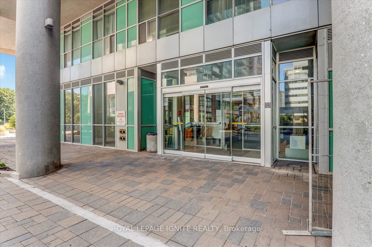 60 Town Centre Crt, unit 306 for rent