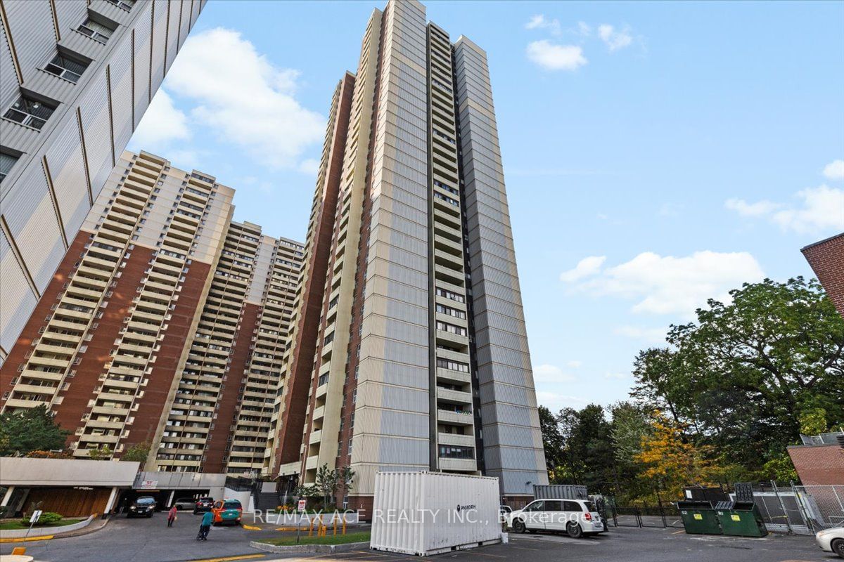 3 Massey Sq, unit 2608 for rent