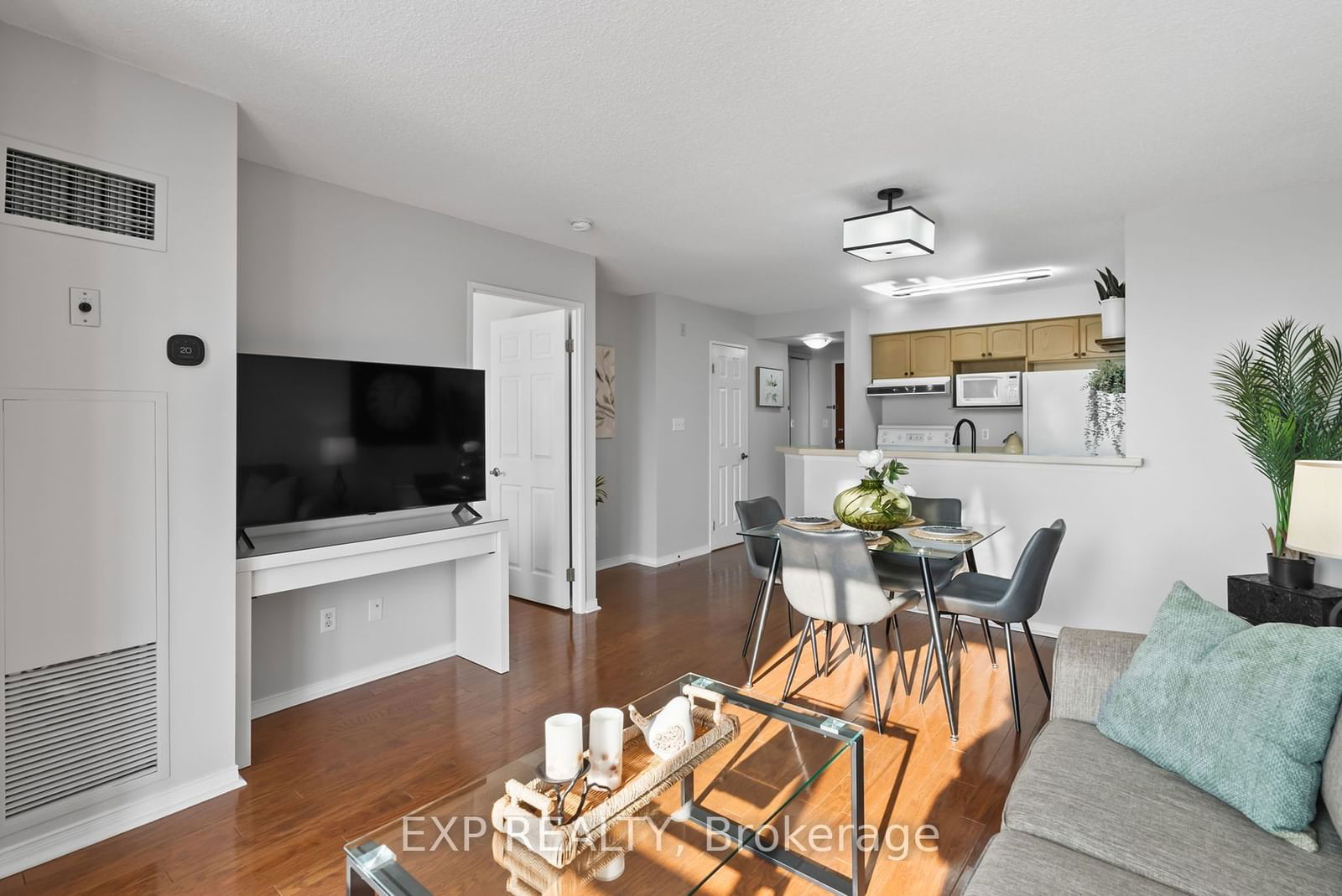 1625 Pickering Pkwy, unit 603 for sale