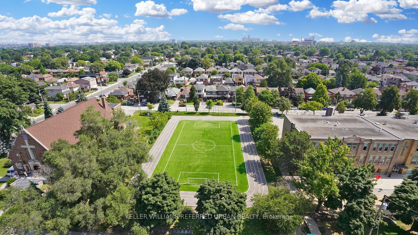 The East Yorker, East York, Toronto