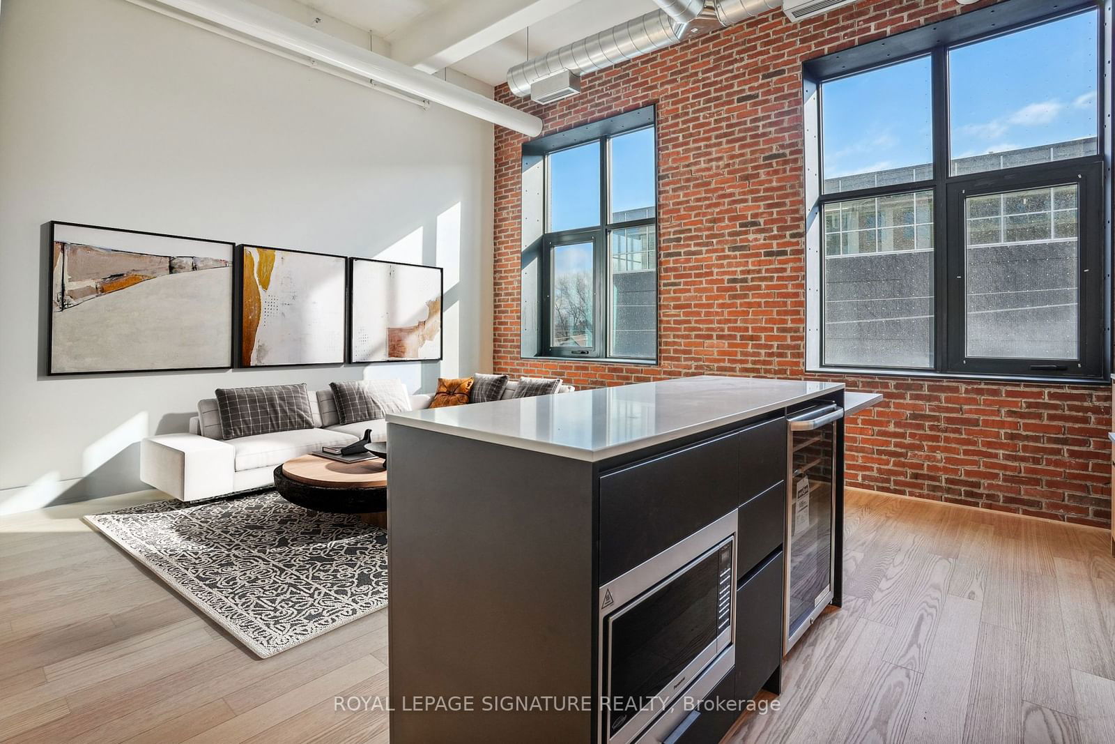 150 Logan Ave, unit 403 for sale