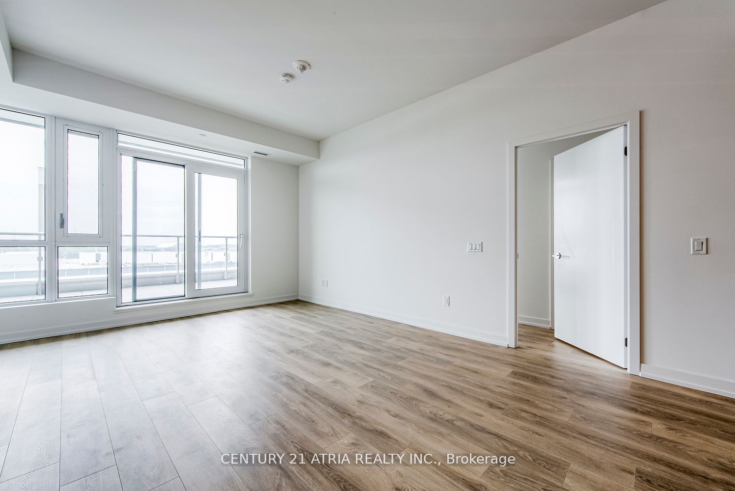 150 Logan Ave, unit 705 for sale