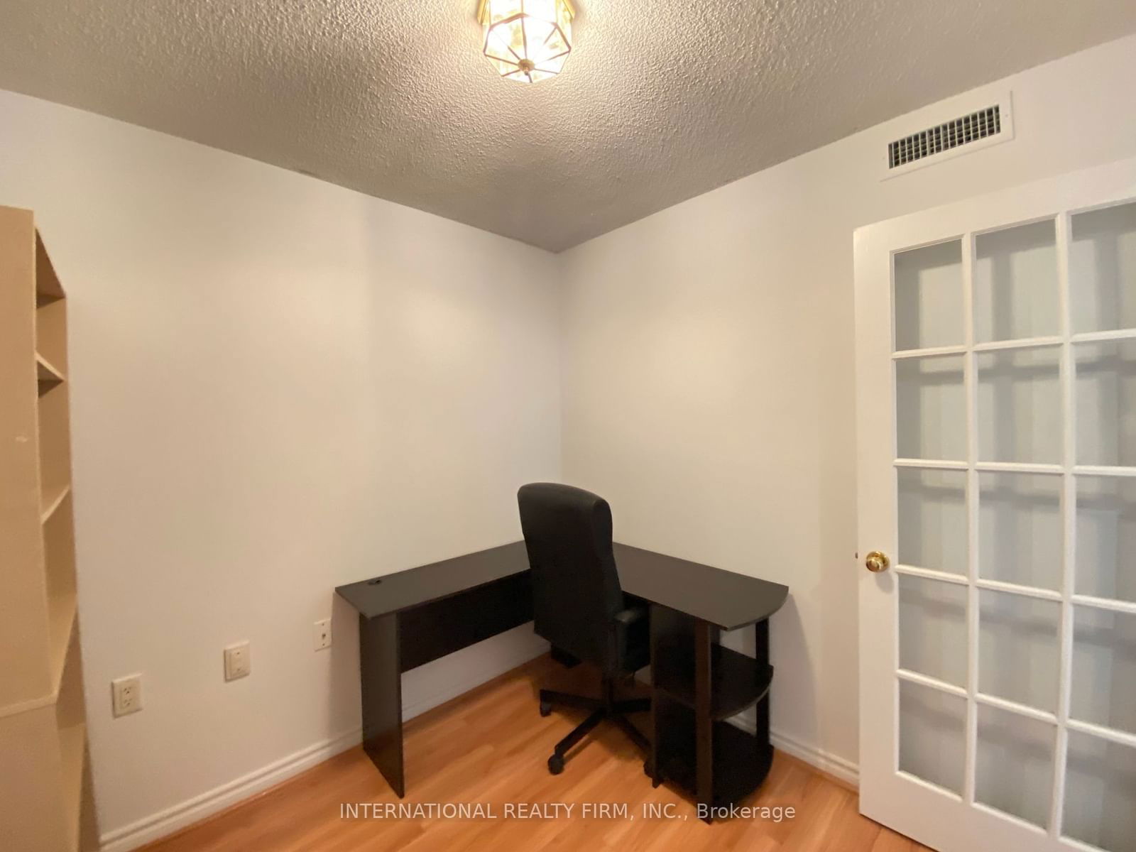 2627 McCowan Rd, unit 206 for rent