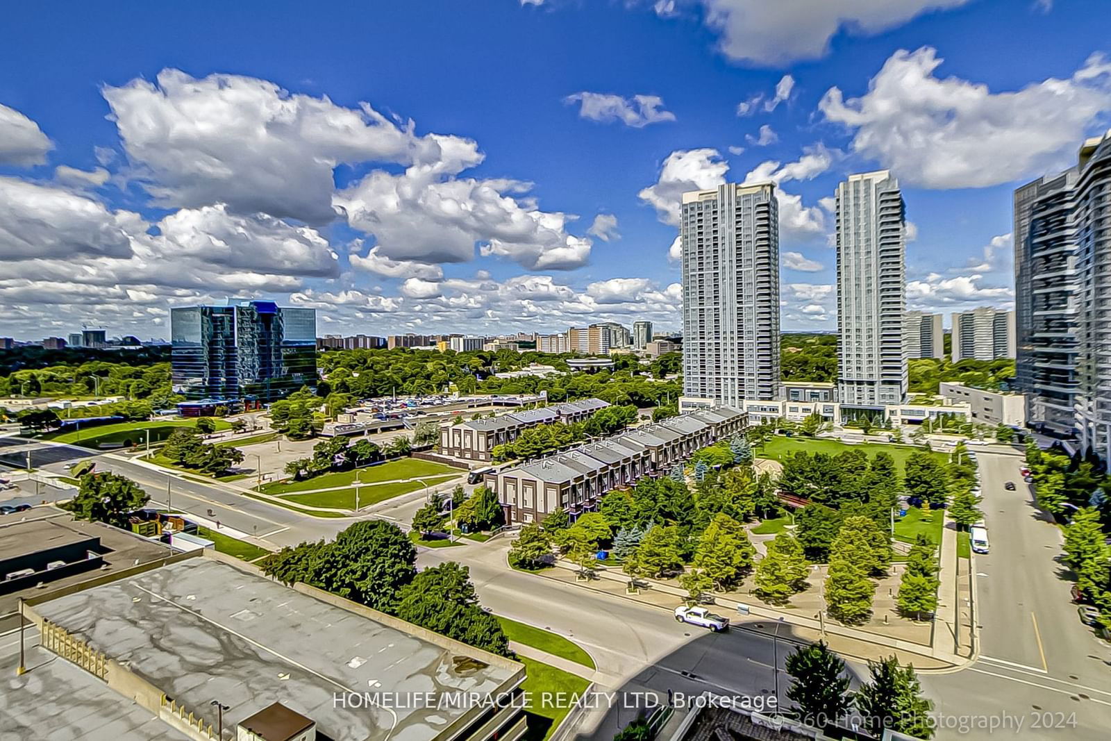 125 Village Green Sq, unit 1410 for rent