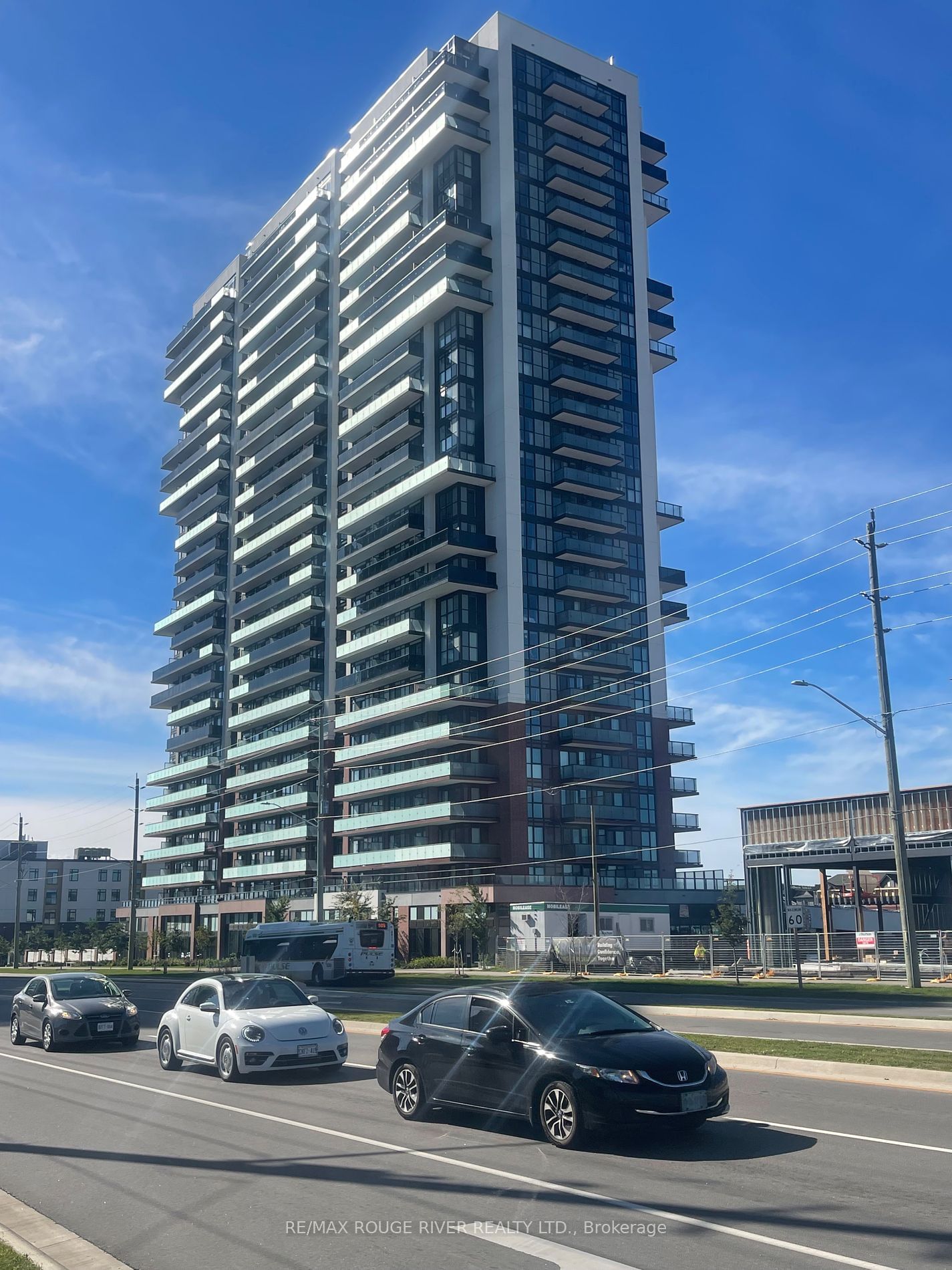 2550 Simcoe St, unit 1520 for rent