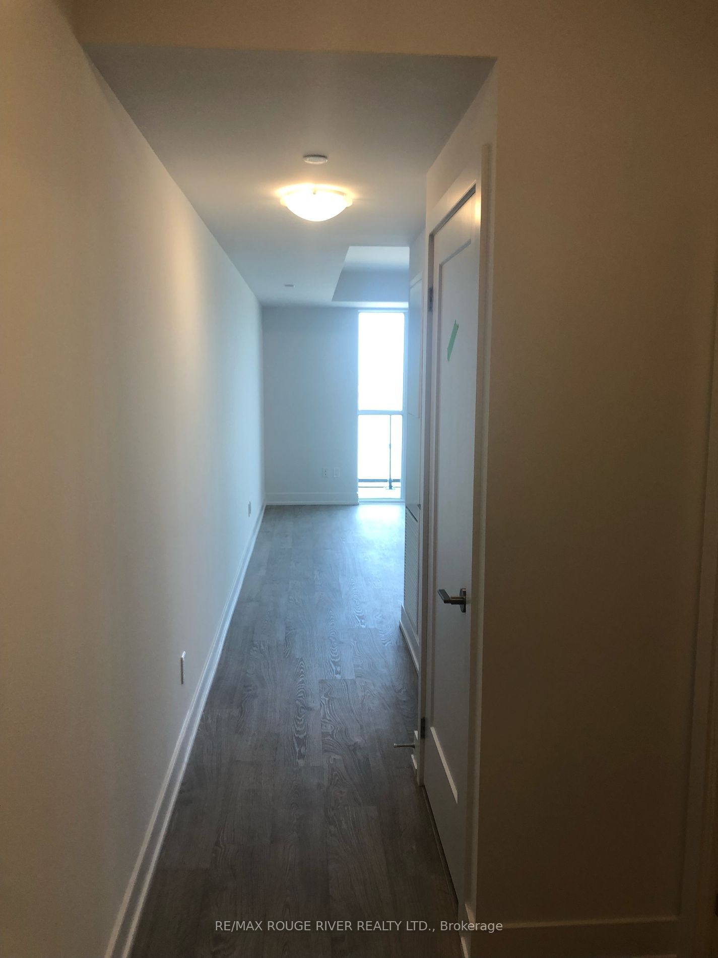 2550 Simcoe St, unit 1520 for rent