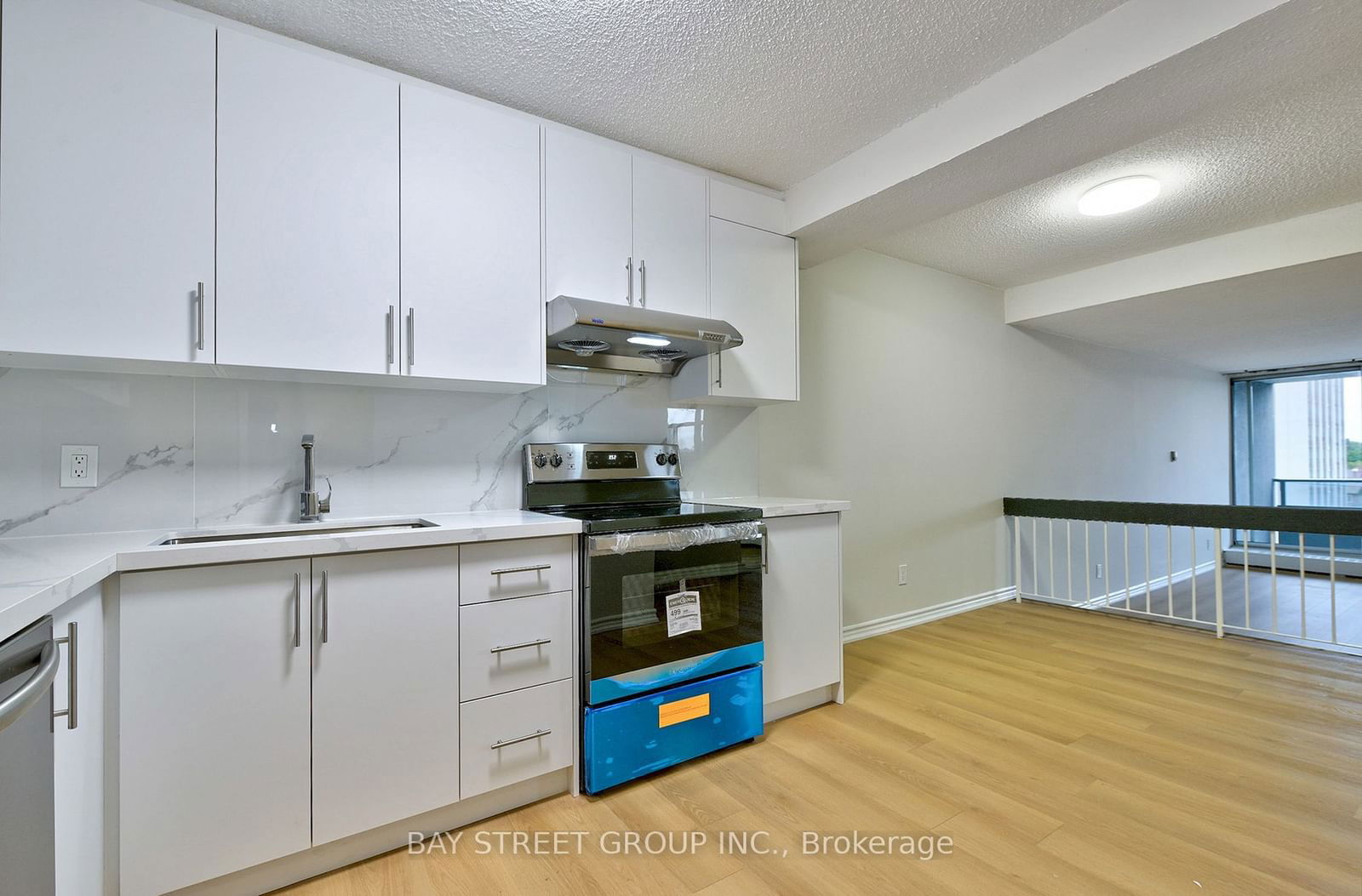 4091 Sheppard Ave E, unit 702 for sale