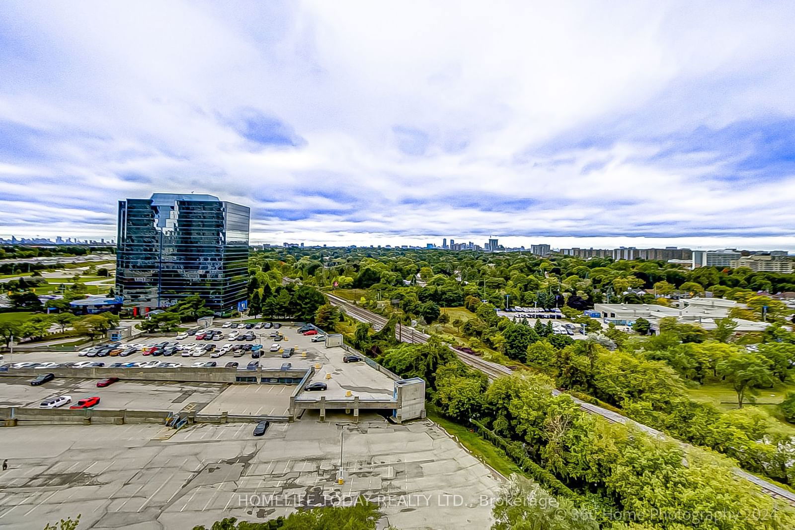 275 Village Green Sq, unit 1323 for sale