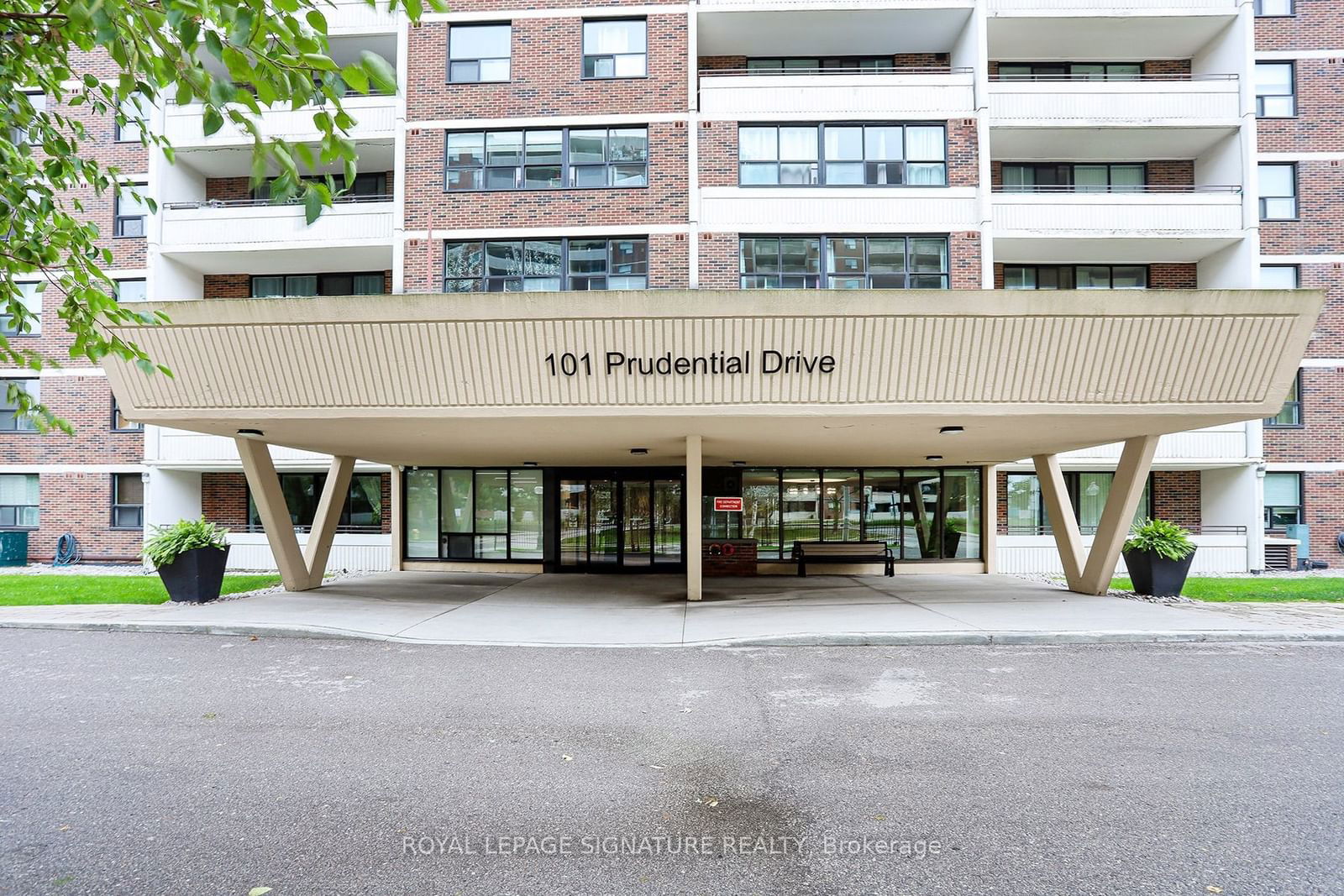 101 Prudential Dr, unit 309 for sale