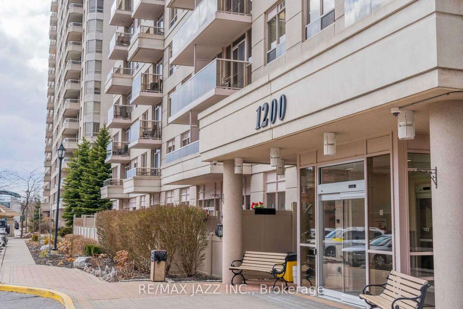 1200 The Esplanade N, unit 1104 for sale