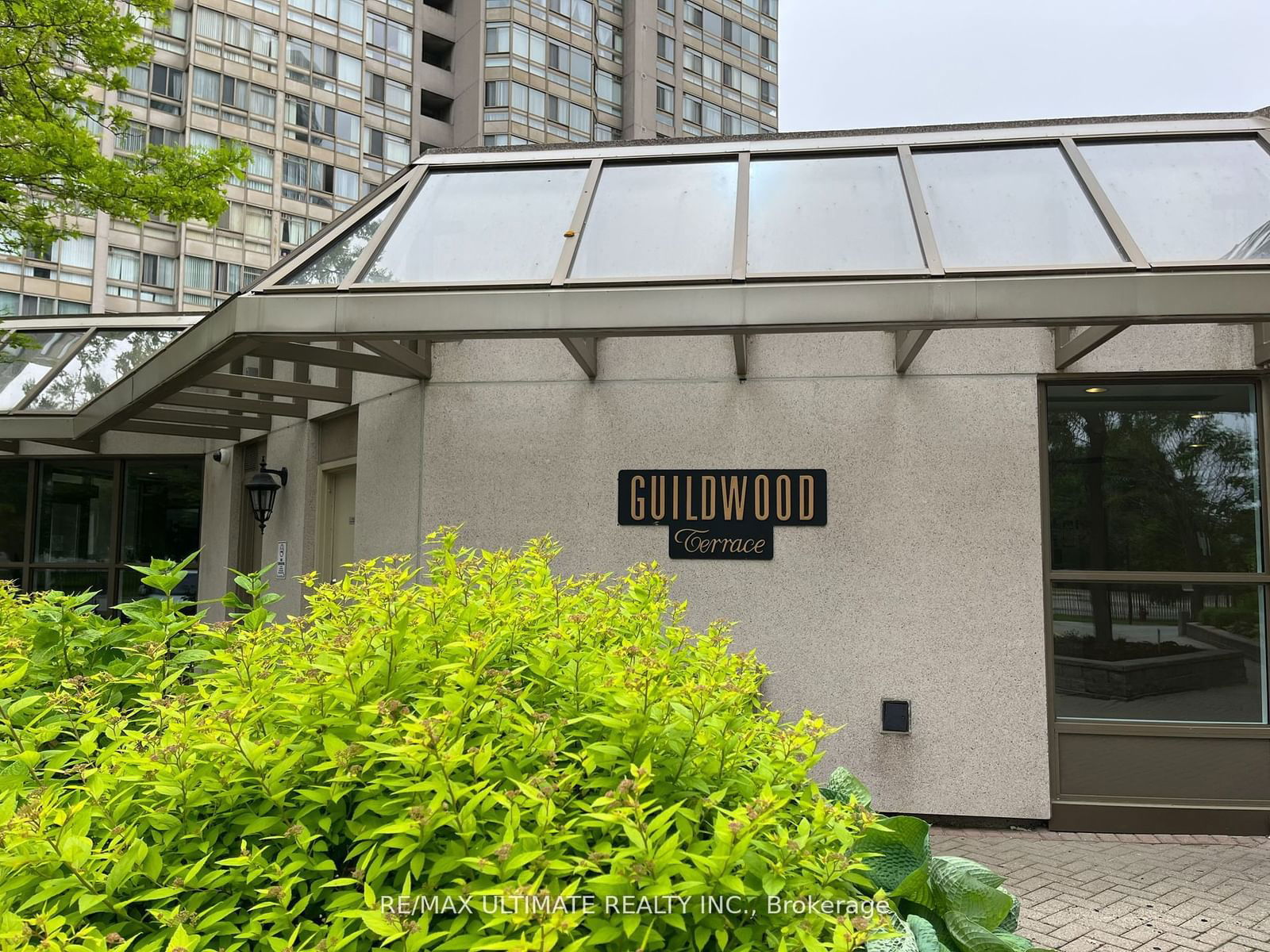 3233 Eglinton Ave E, unit 1410 for sale