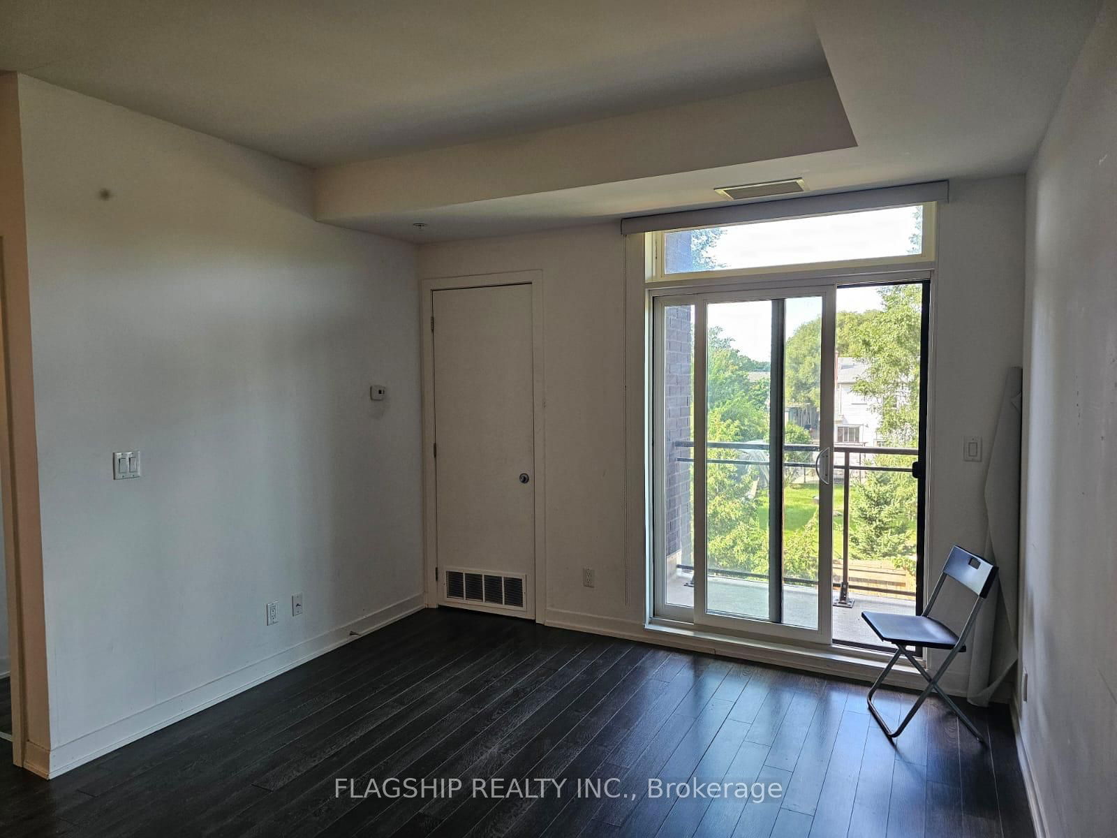 3560 St. Clair Ave E, unit 203 for rent