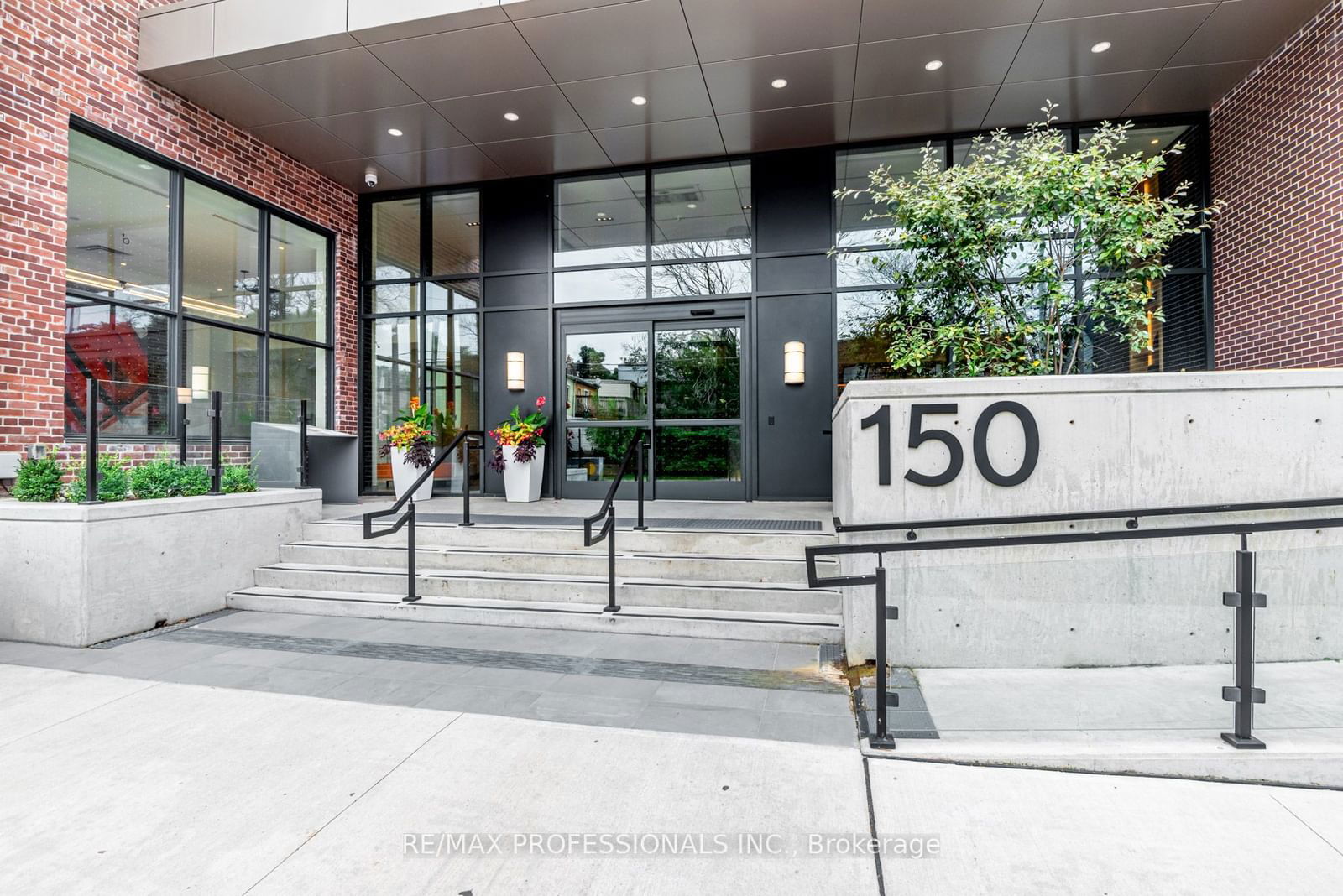 150 Logan Ave, unit 444 for sale