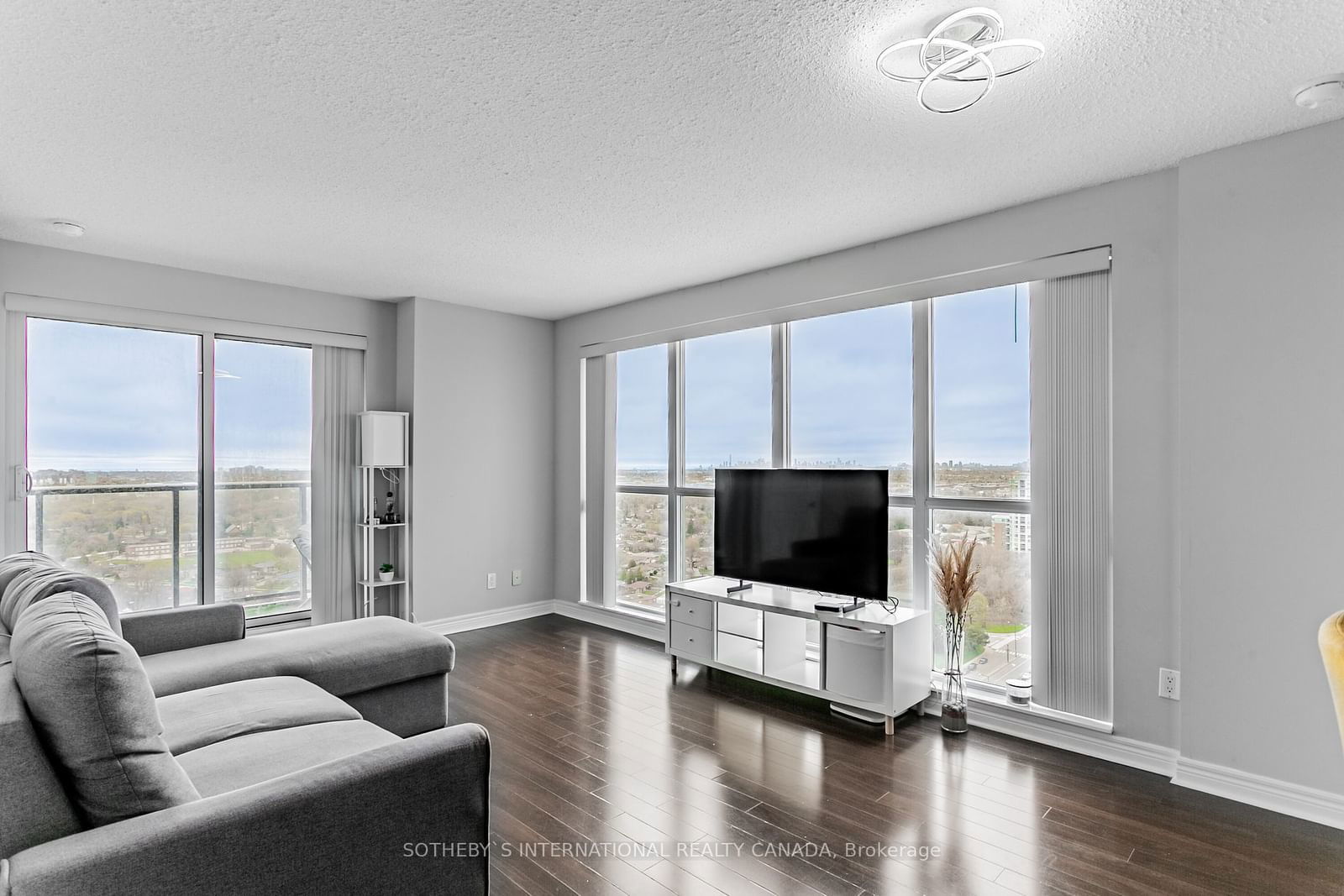 50 Town Centre Crt, unit 2602 for sale