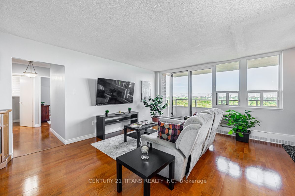 15 Torrance Rd, unit PH2 for sale