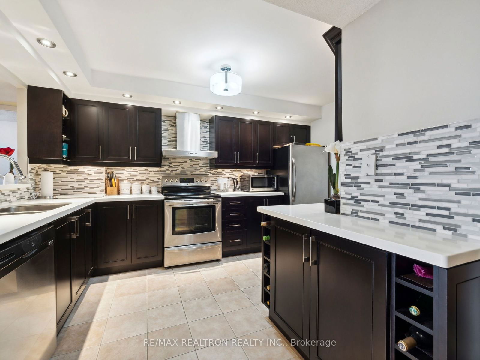 4727 Sheppard Ave E, unit 1007 for sale