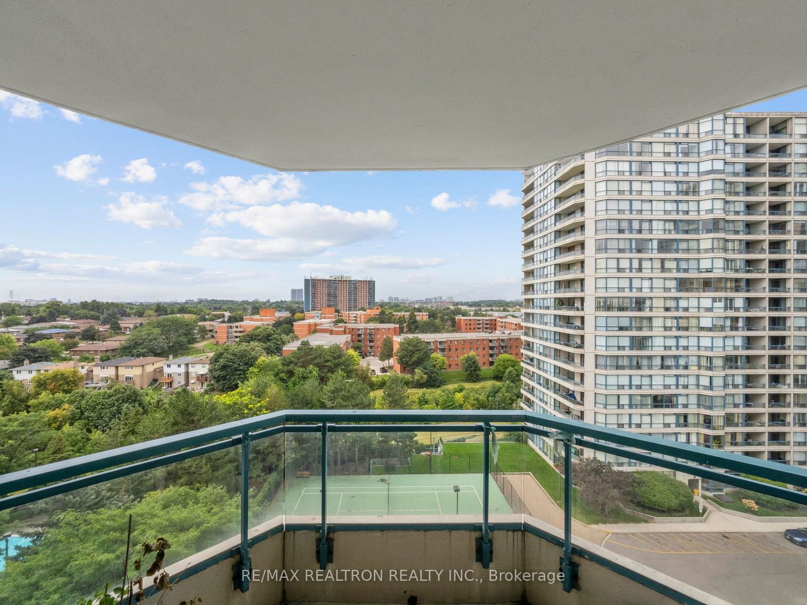 4727 Sheppard Ave E, unit 1007 for sale