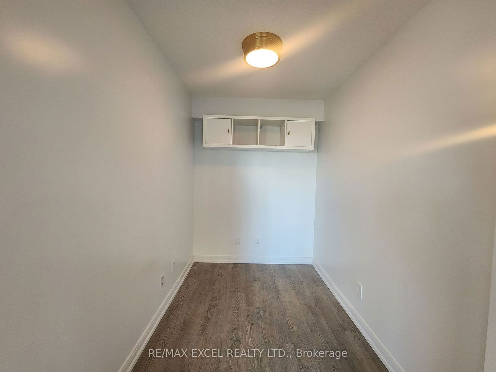 255 Village Green Sq, unit 2205 for rent