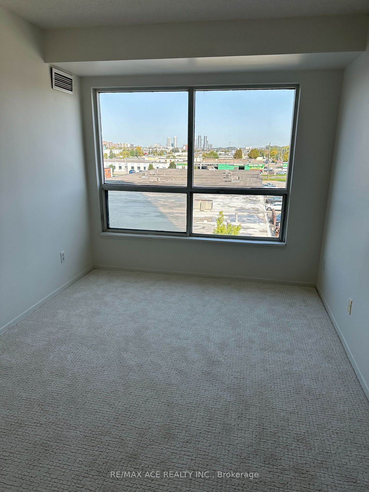 1470 Midland Ave, unit 409 for rent