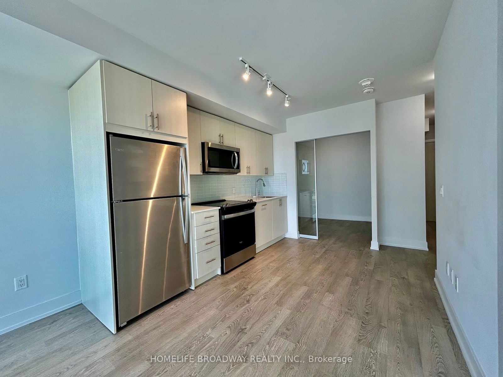 2550 Simcoe St, unit 2415 for sale