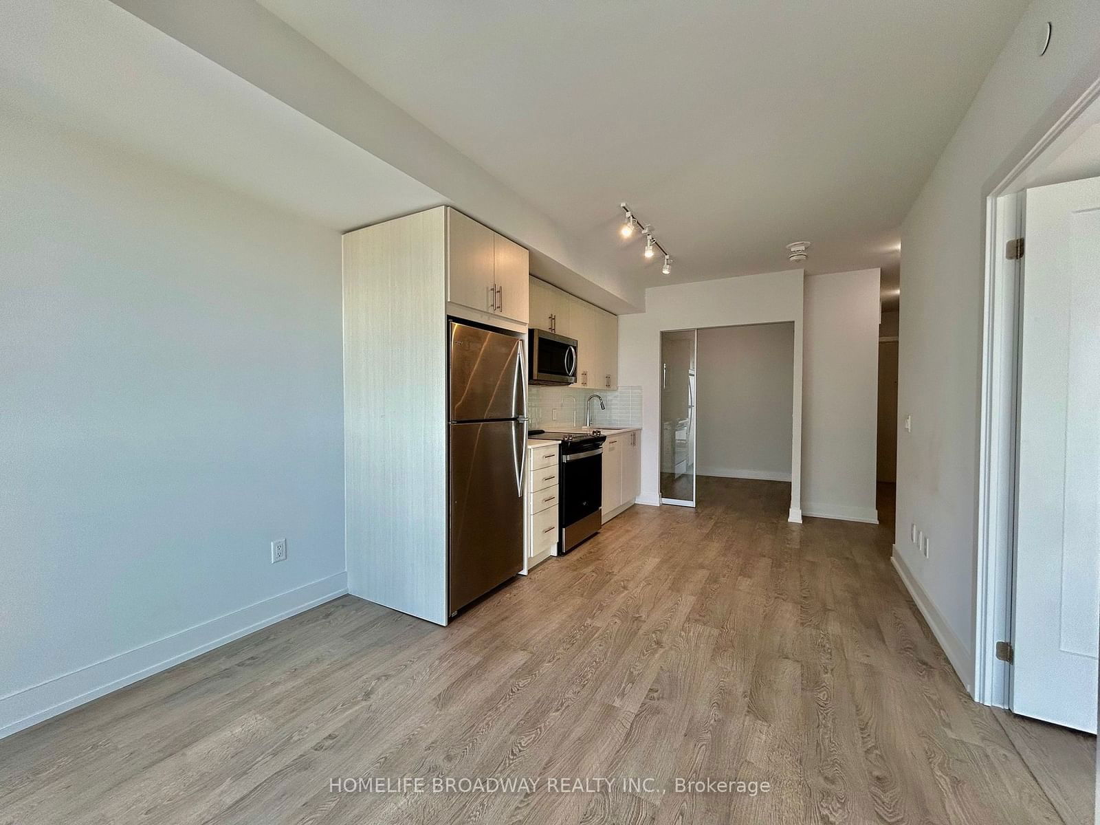 2550 Simcoe St, unit 2415 for sale