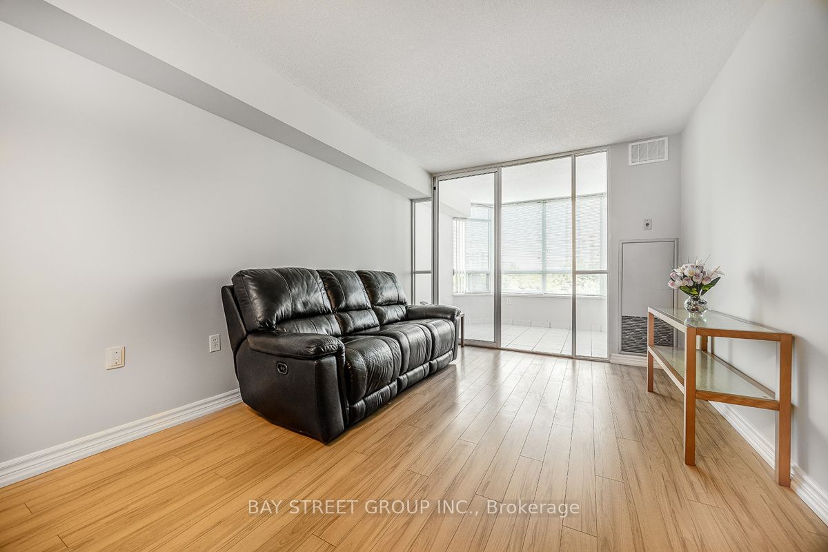 5001 Finch Ave E, unit 610 for sale