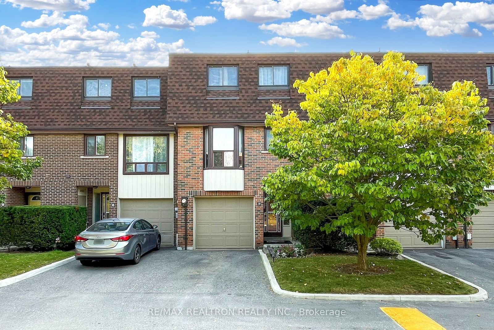 Jeffery Street Townhomes, Whitby, Toronto