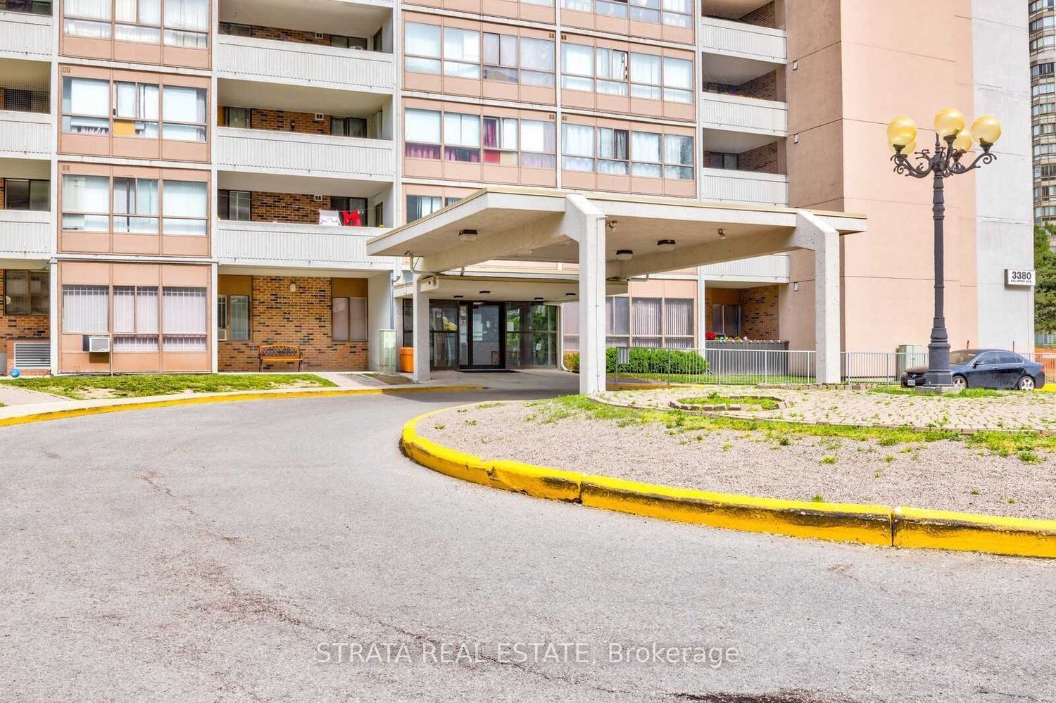 3380 Eglinton Ave E, unit 906 for sale