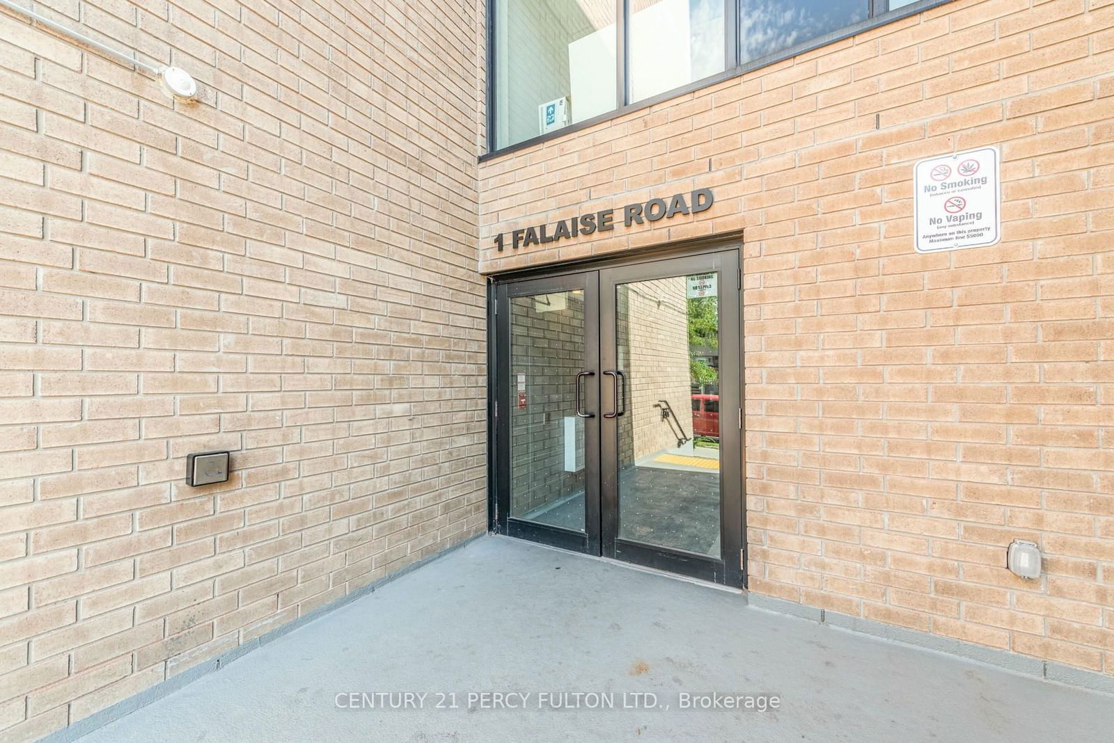 1 Falaise Rd, unit 409 for sale