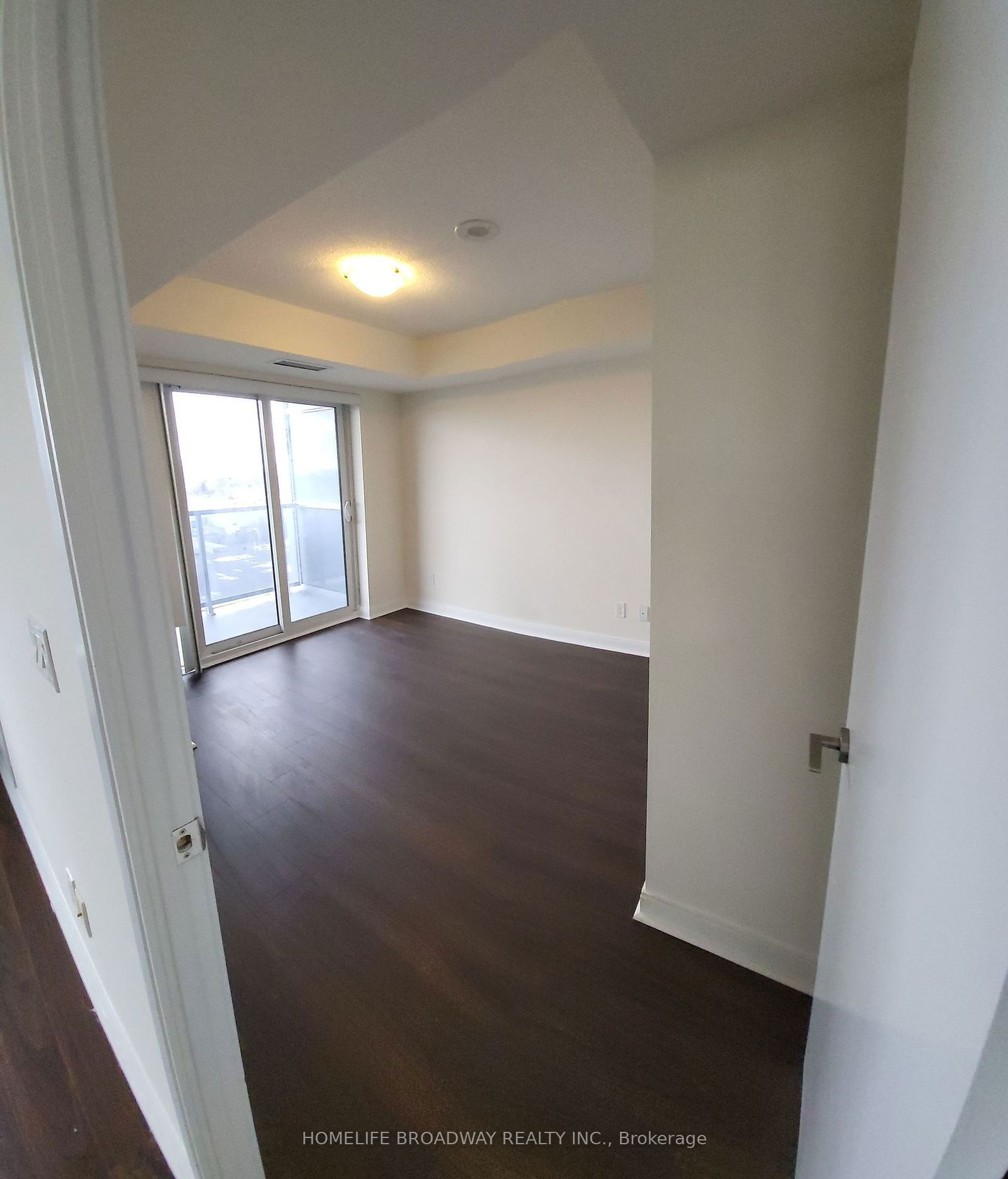 181 Village Green Sq, unit 912 for rent