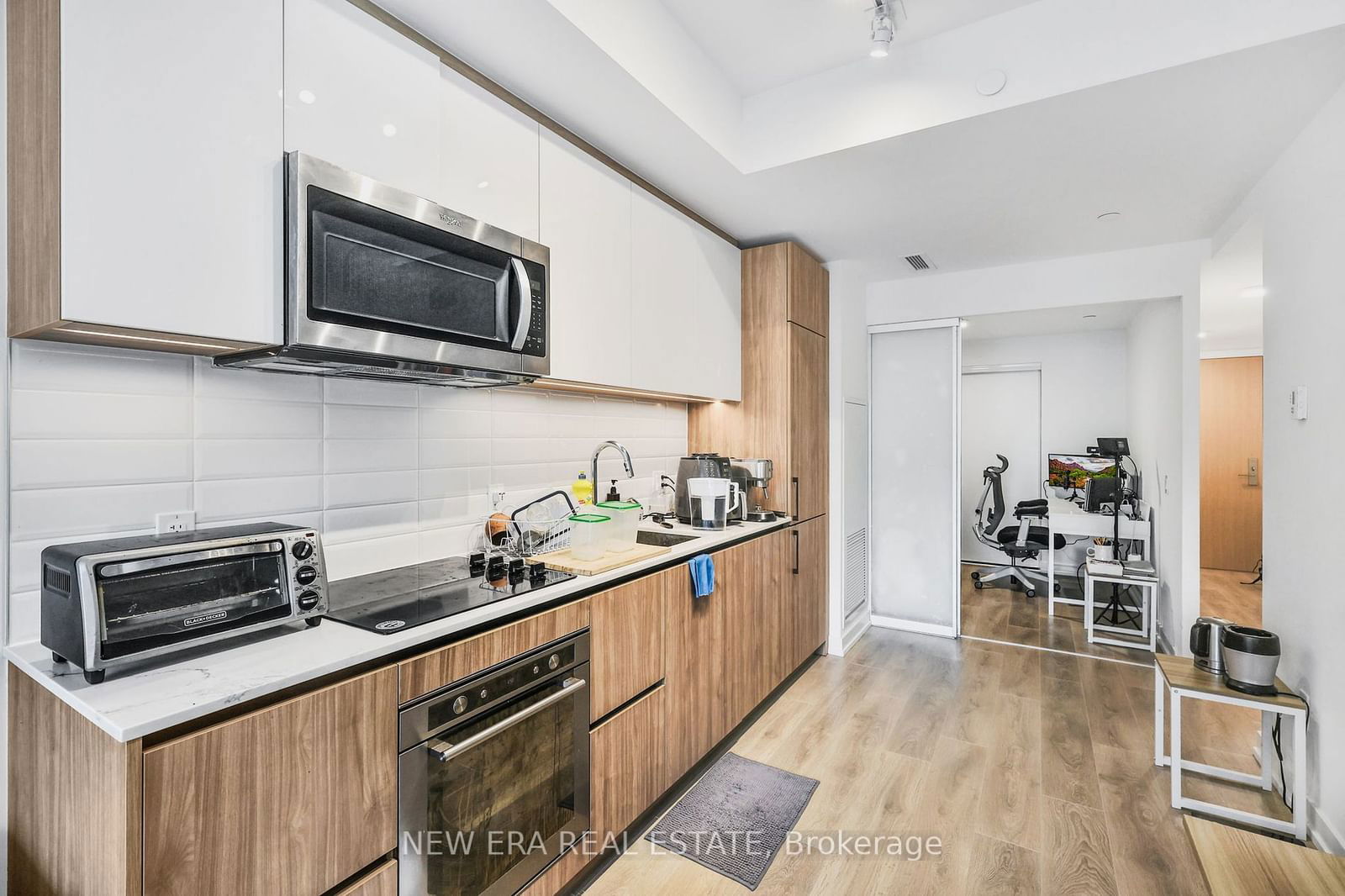 150 Logan Ave, unit 301 for sale