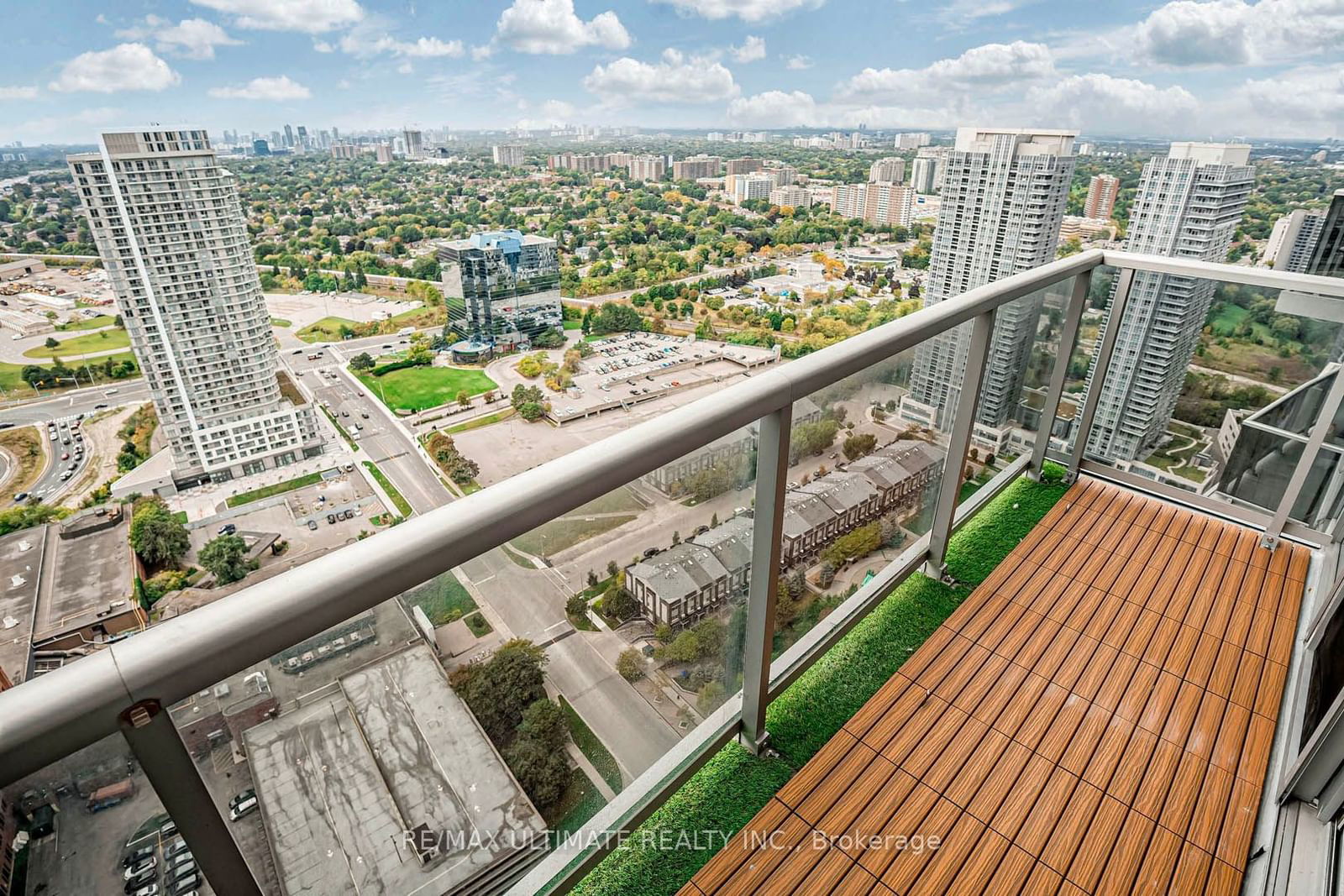 135 Village Green Sq, unit Ph-20 for sale