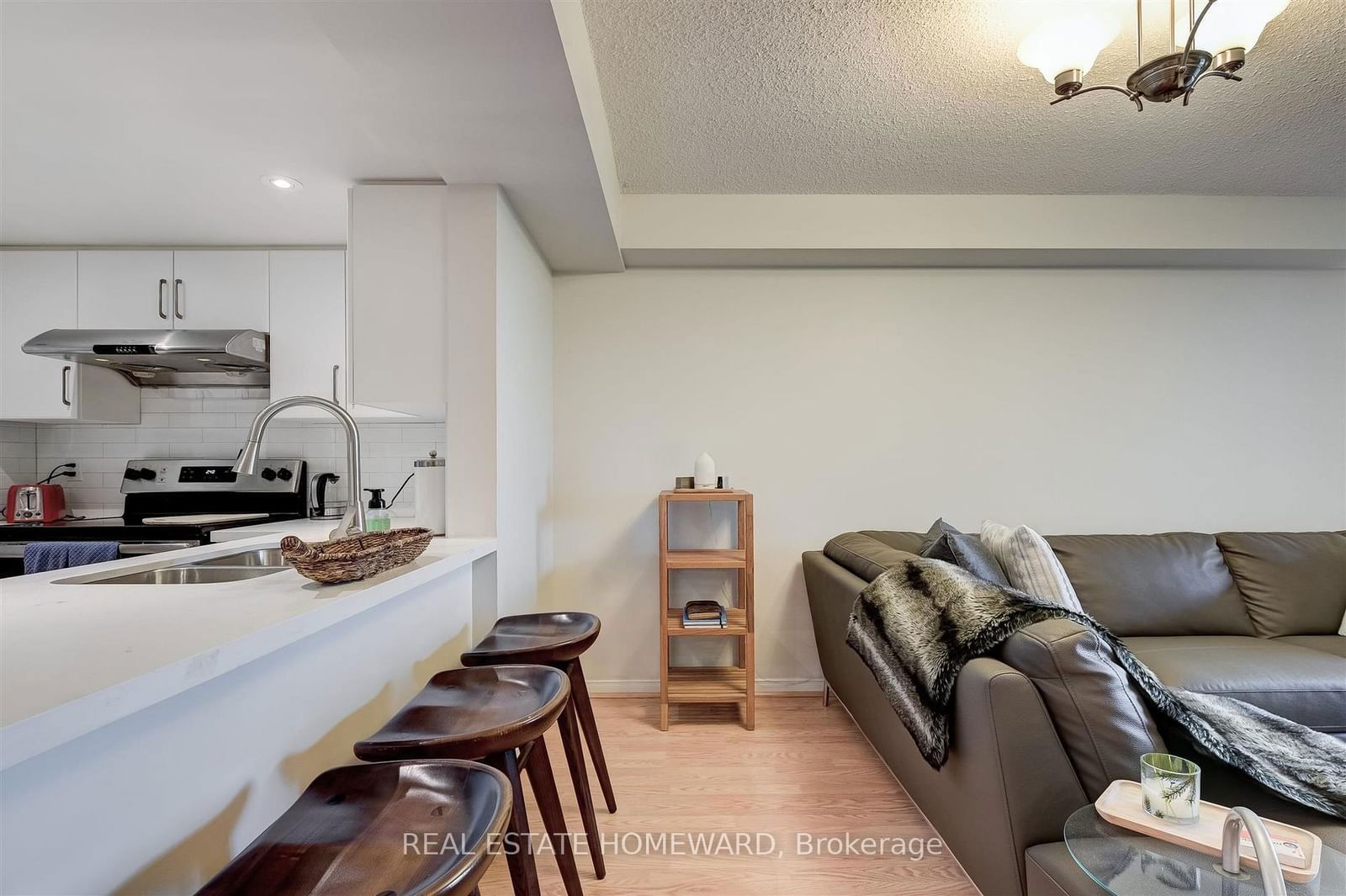 1733 Queen St E, unit 308 for rent