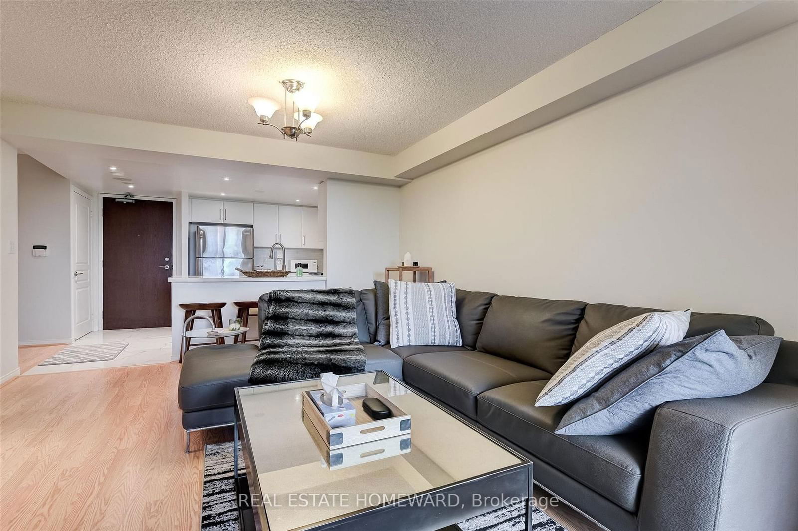 1733 Queen St E, unit 308 for rent