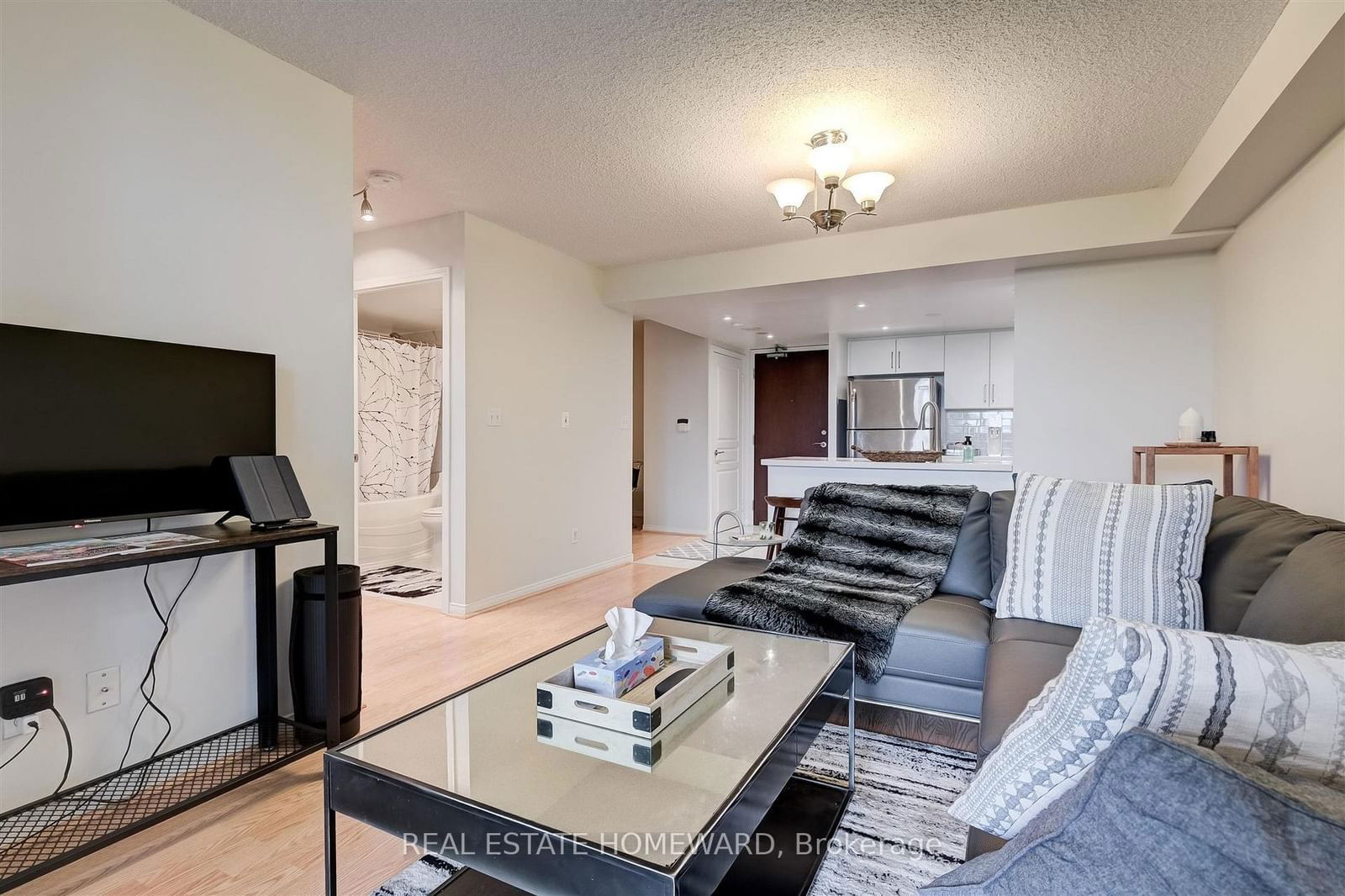 1733 Queen St E, unit 308 for rent